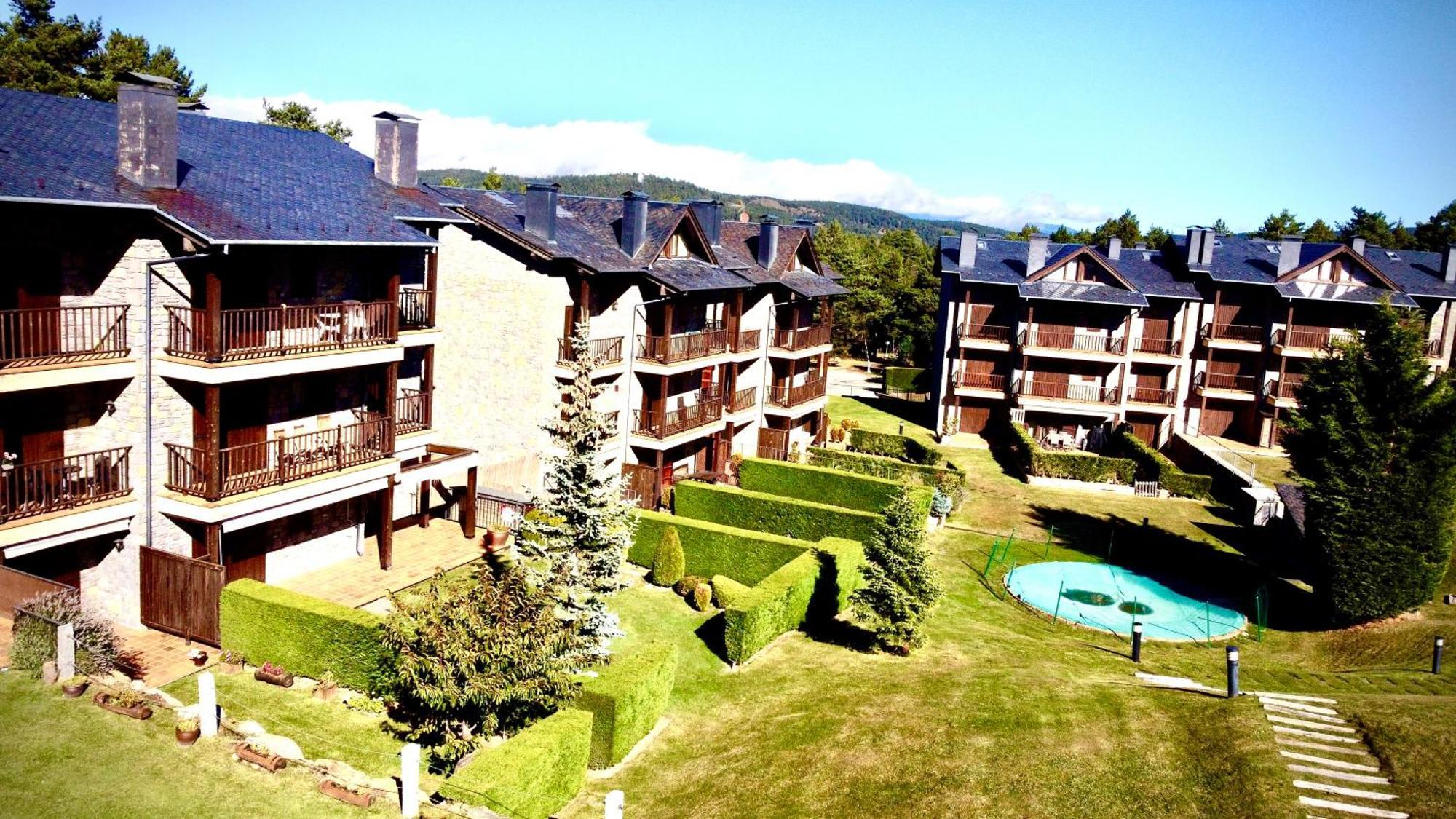 Atico Duplex A Pie De Pistas De Esqui Bed & Breakfast La Molina  Exterior photo